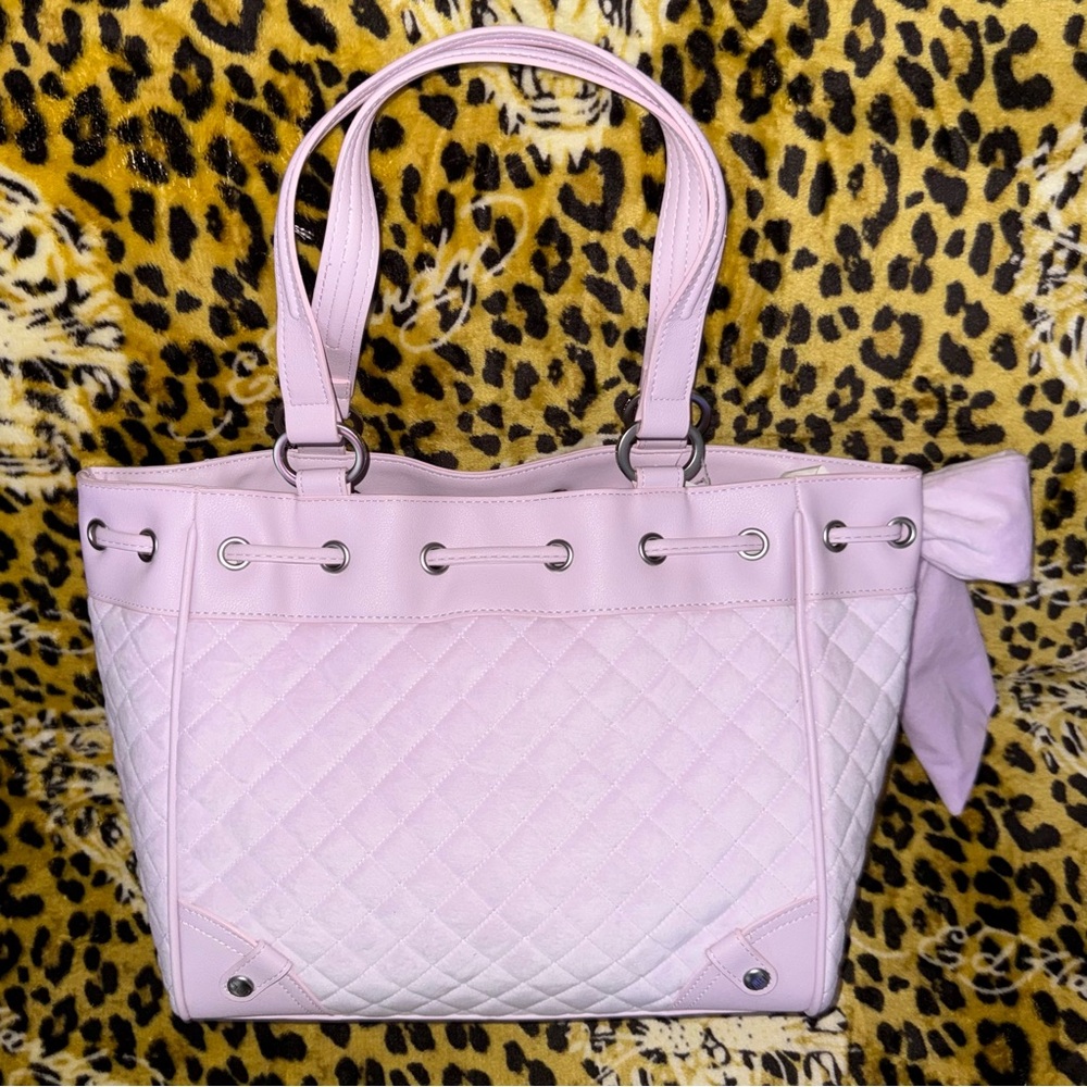 NWT Viral Juicy Couture Exclusive Velour Lilac Mist Juicy Tale Daydreamer Tote - Picture 4 of 5